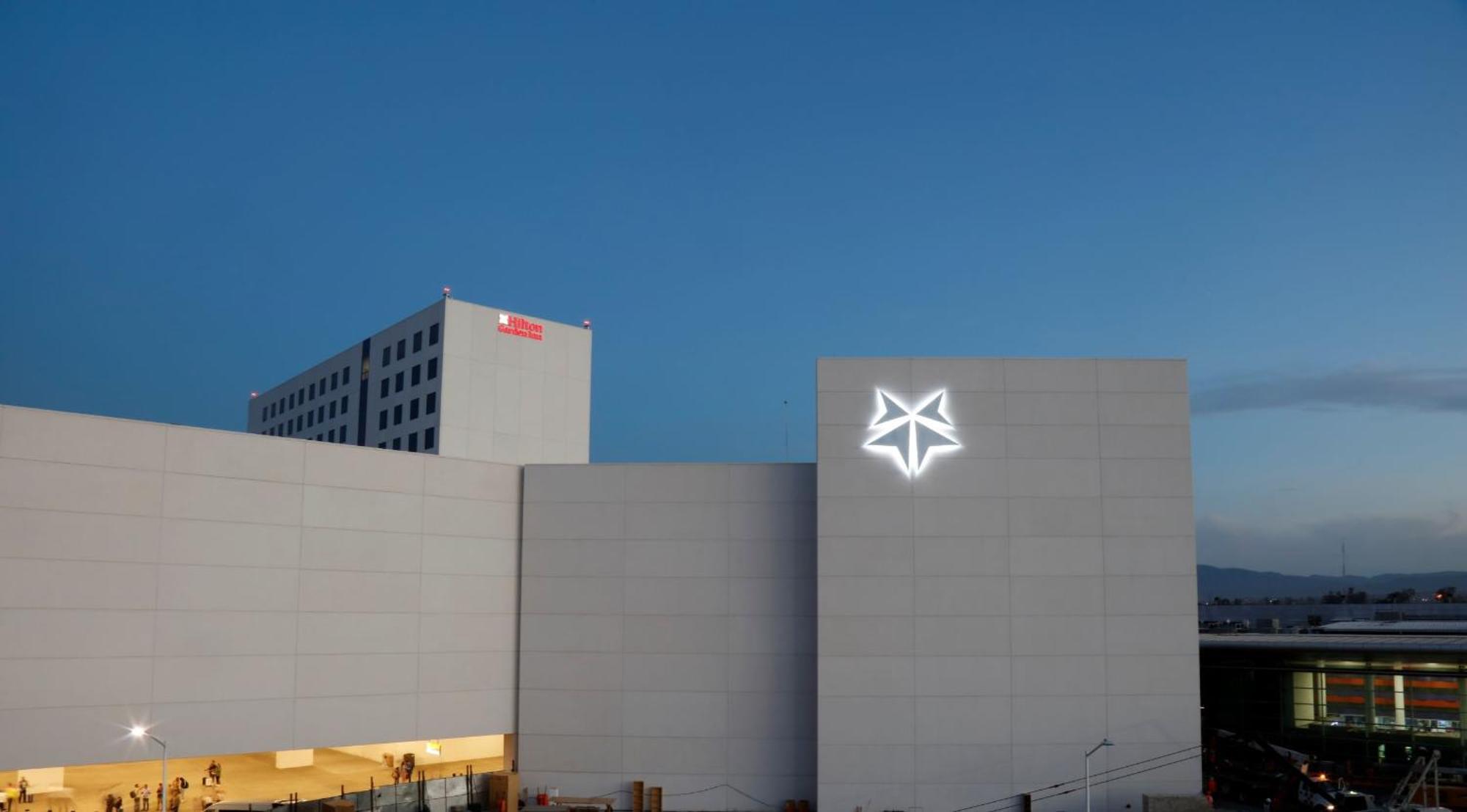 Hilton Garden Inn Guadalajara Airport El Zapote  Exteriör bild