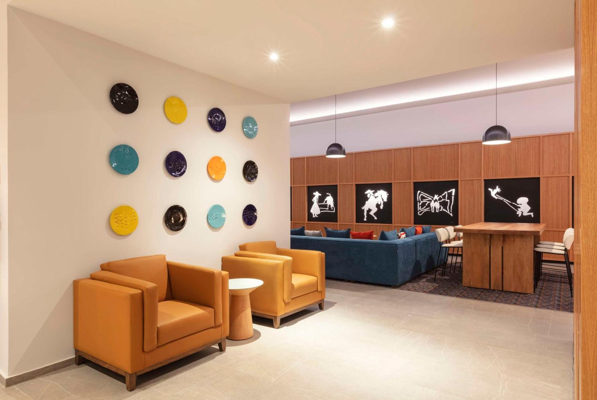 Hilton Garden Inn Guadalajara Airport El Zapote  Exteriör bild