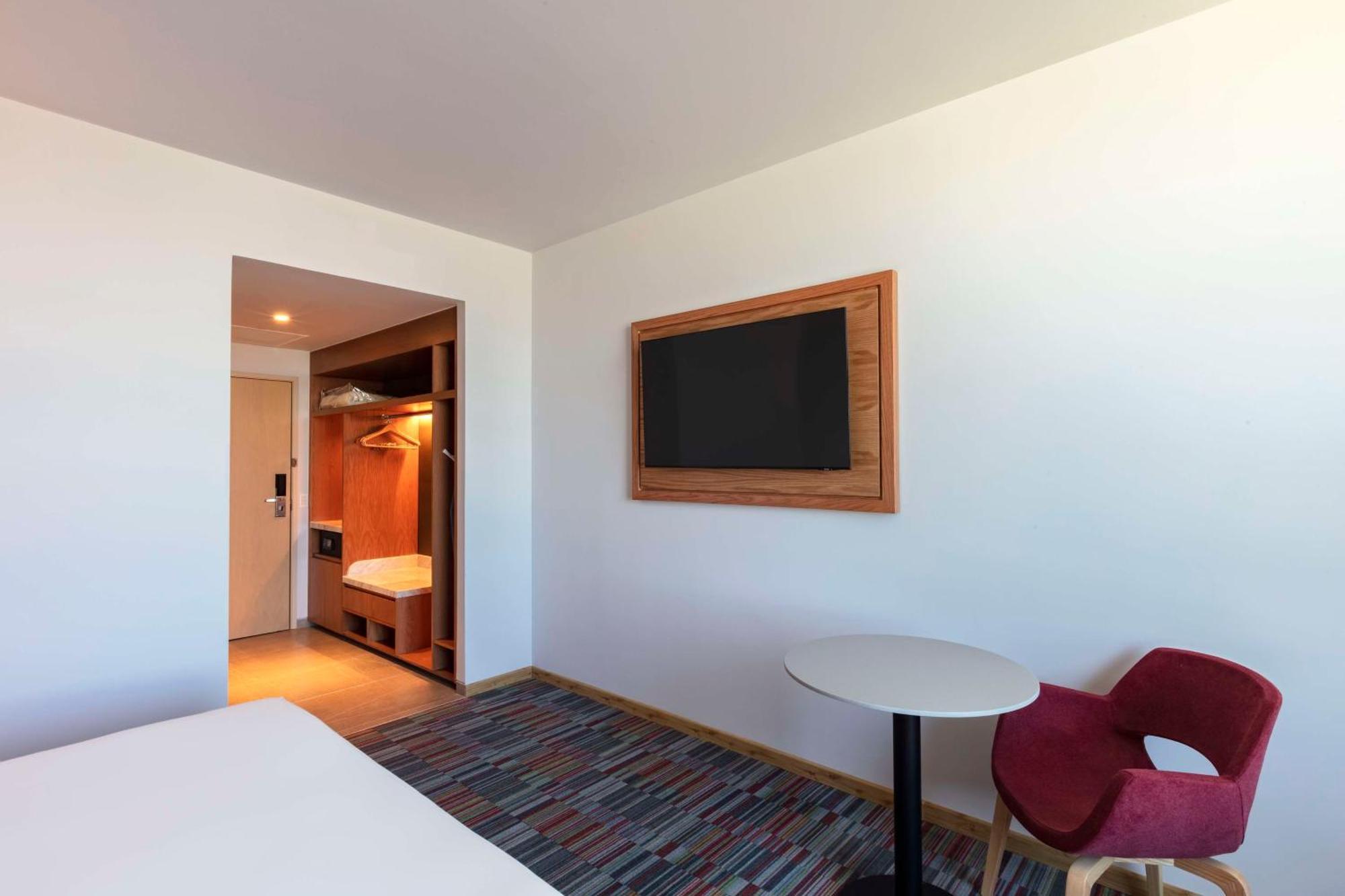 Hilton Garden Inn Guadalajara Airport El Zapote  Exteriör bild